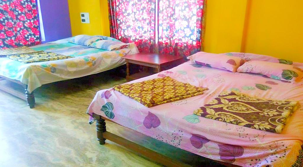 Sri Devi Comforts Hotel Chikmagalūr Esterno foto